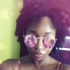 Meet your Posher, Chanai